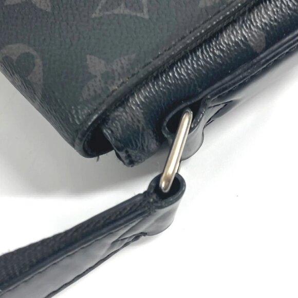 LOUIS VUITTON M40539 MonogramEclipse Messenger ExplorerMM Crossbody Shoulder Bag - Picture 2 of 16